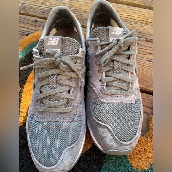 New Balance 420 olive/grey pre-owned - Picture 6 of 11